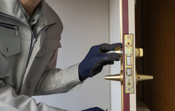 玄関のシリンダー錠の交換