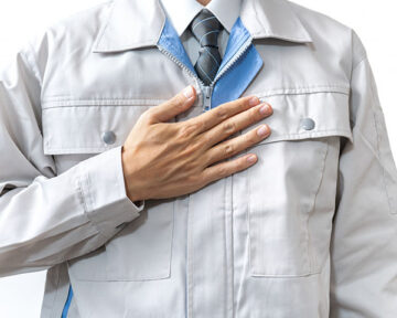 「お任せください」作業員男性